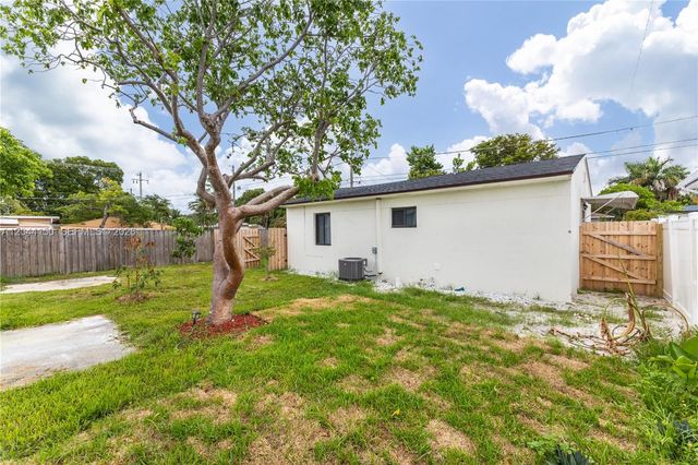 1918 Taft Street Rear Unit, Hollywood, FL 33020