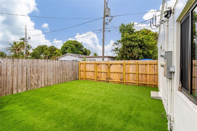 1918 Taft Street Rear Unit, Hollywood, FL 33020