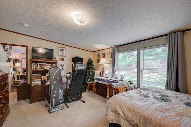 9885 Lovell Road, Soddy Daisy, TN 37379