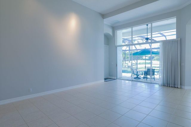 9016 Lakes Boulevard, West Palm Beach, FL 33412