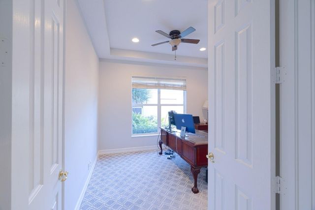 9016 Lakes Boulevard, West Palm Beach, FL 33412