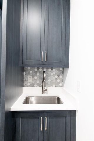 9016 Lakes Boulevard, West Palm Beach, FL 33412