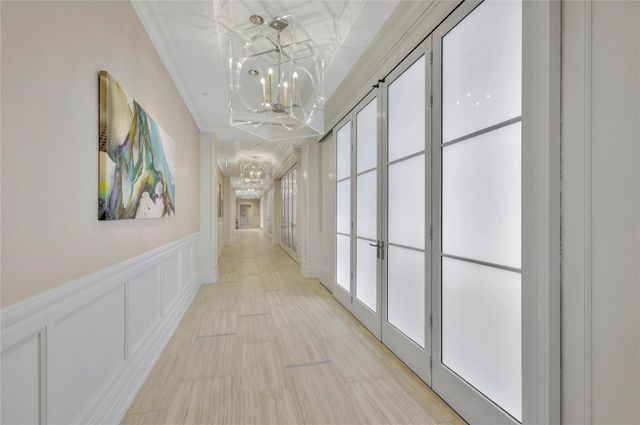 9016 Lakes Boulevard, West Palm Beach, FL 33412