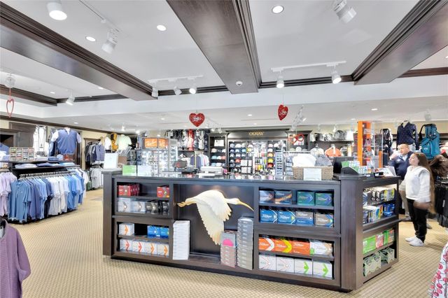 9016 Lakes Boulevard, West Palm Beach, FL 33412