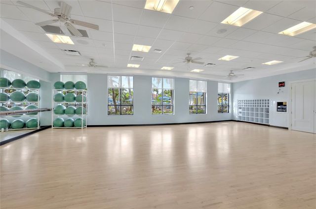 9016 Lakes Boulevard, West Palm Beach, FL 33412