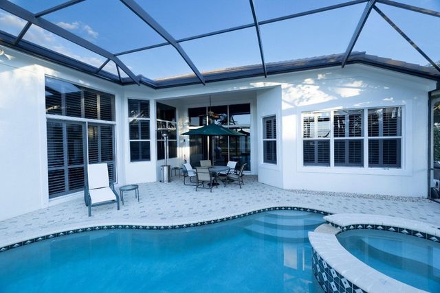 9016 Lakes Boulevard, West Palm Beach, FL 33412