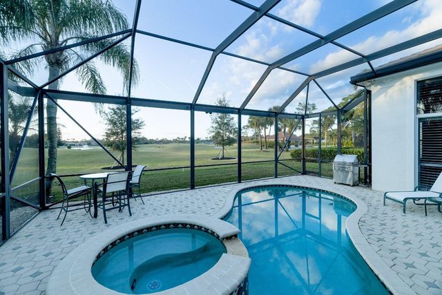 9016 Lakes Boulevard, West Palm Beach, FL 33412