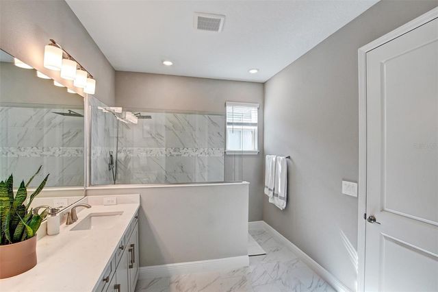 2121 DIVOT DRIVE, Daytona Beach, FL 32124