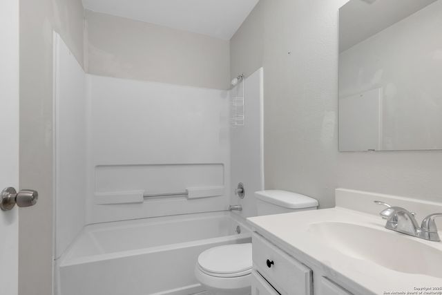 10222 Canton Fld, San Antonio, TX 78245