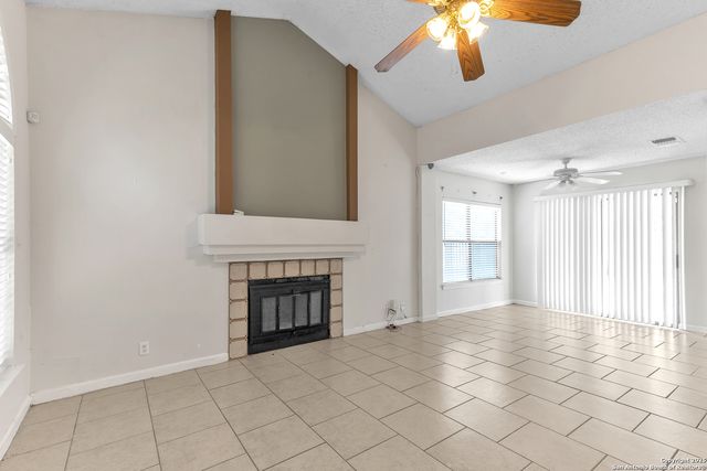 10222 Canton Fld, San Antonio, TX 78245