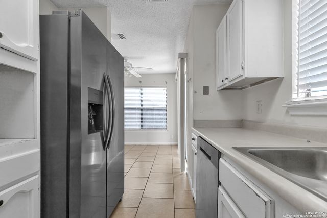 10222 Canton Fld, San Antonio, TX 78245
