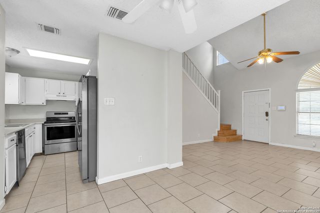 10222 Canton Fld, San Antonio, TX 78245