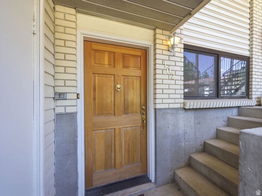 314 W CENTER ST #F-102, Bountiful, UT 84010 — photo 2