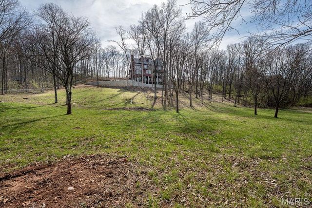 3589 Hawks Point Road, Wildwood, MO 63069