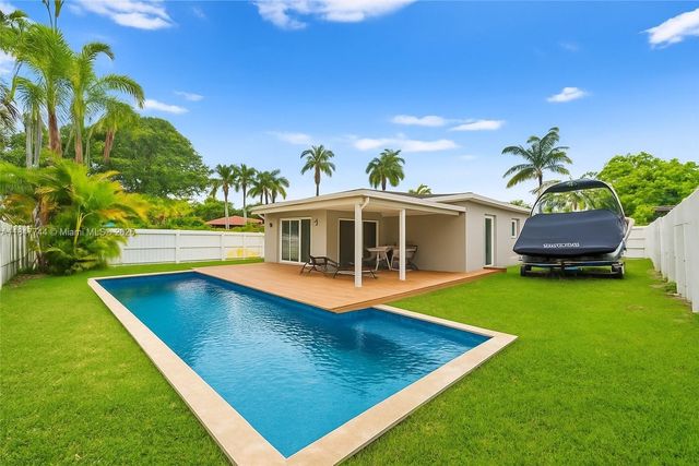 3246 Pierce St, Hollywood, FL 33021