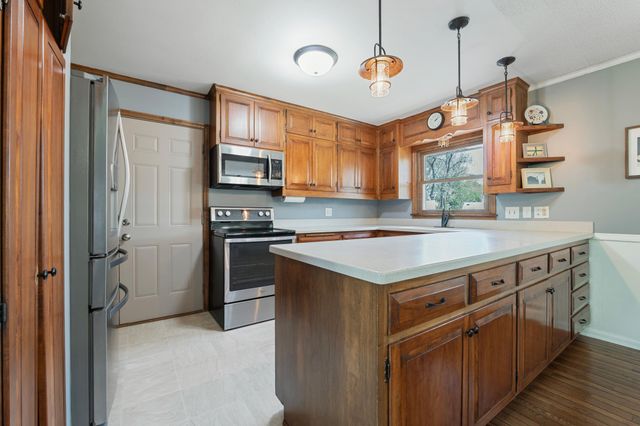 127 Birch Drive NE, Forest Lake, MN 55025