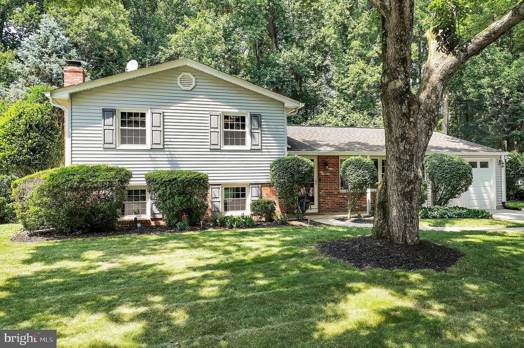 12221 BRADBURY DRIVE, Gaithersburg, MD 20878