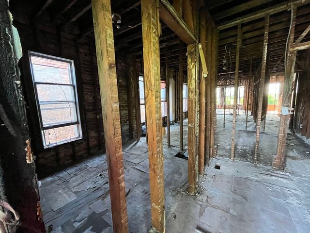 6834 S Lafayette Avenue, Chicago, IL 60621