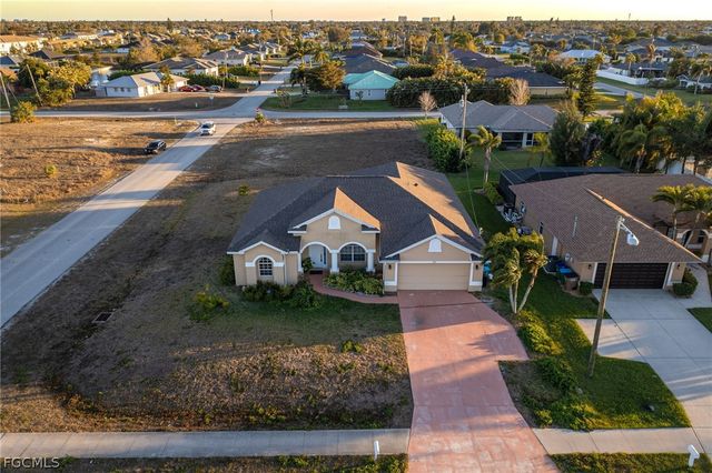 838 Gleason PKWY, Cape Coral, FL 33914