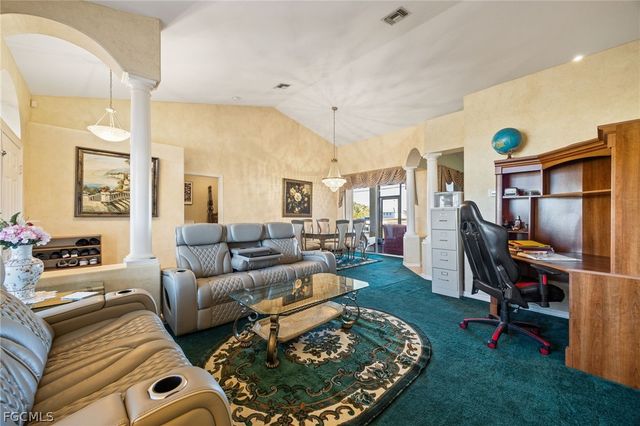 838 Gleason PKWY, Cape Coral, FL 33914