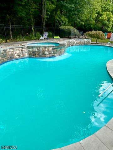 414 Mineral Springs Dr, Rockaway Twp., NJ 07801