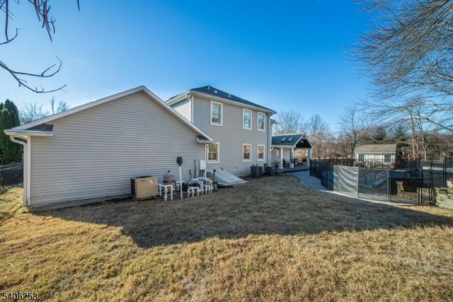 414 Mineral Springs Dr, Rockaway Twp., NJ 07801