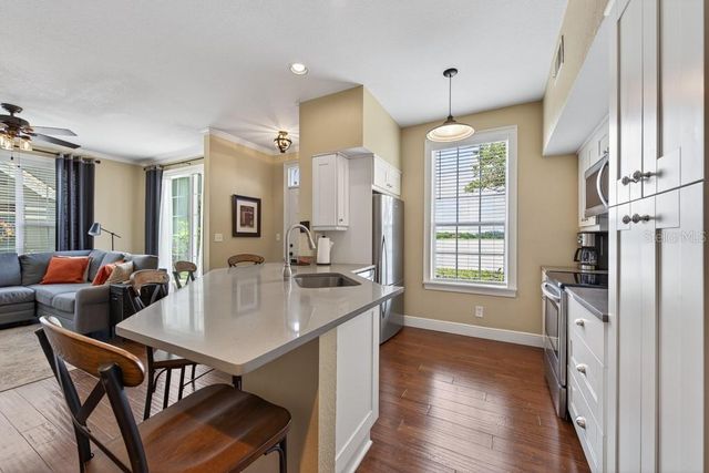 9356 LAKE CHASE ISLAND WAY, Tampa, FL 33626