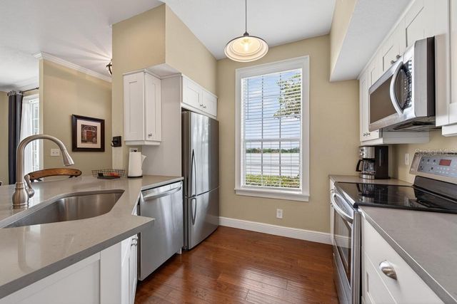 9356 LAKE CHASE ISLAND WAY, Tampa, FL 33626
