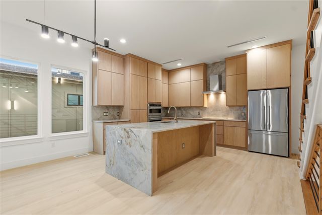 1823 Pollard Street, Dallas, TX 75208