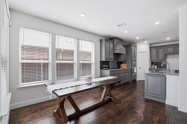 1122 Alderwood Drive, Justin, TX 76247