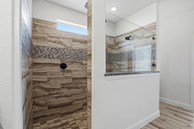 1122 Alderwood Drive, Justin, TX 76247
