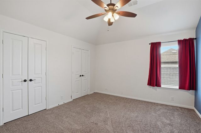 1122 Alderwood Drive, Justin, TX 76247