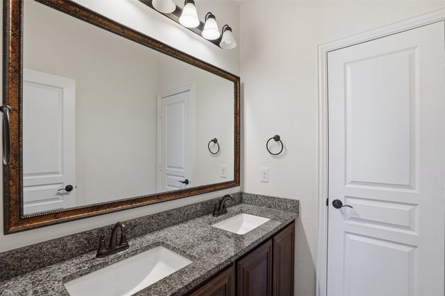 1122 Alderwood Drive, Justin, TX 76247