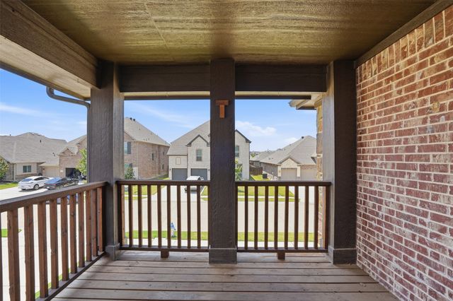 1122 Alderwood Drive, Justin, TX 76247