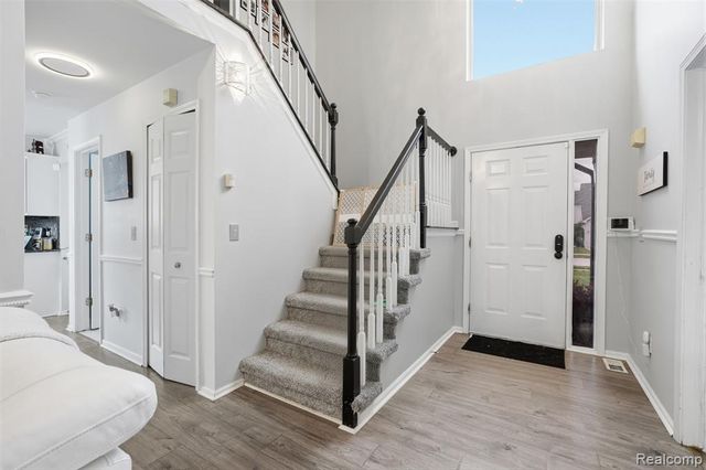 31197 Jaguar Drive, New Baltimore, MI 48047