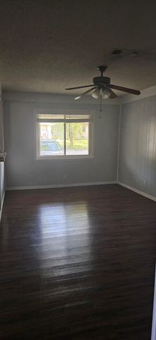 1214 Burleson Street, Grand Prairie, TX 75050