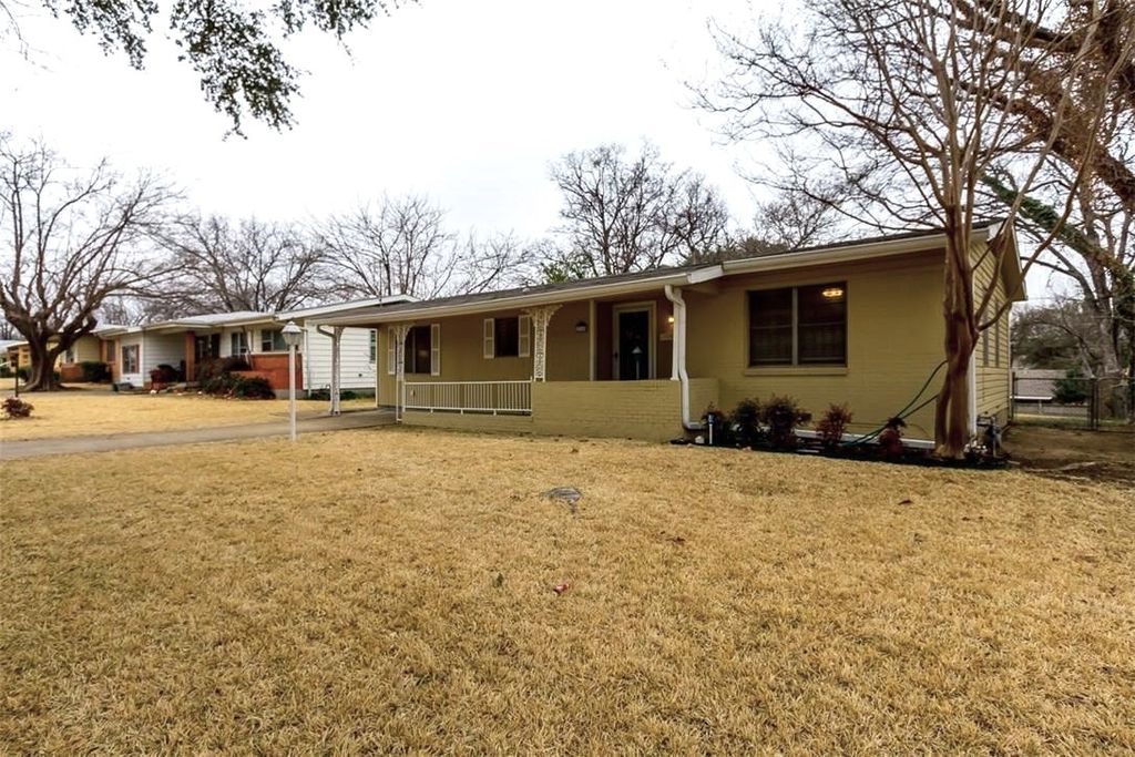 1214 Burleson Street, Grand Prairie, TX 75050