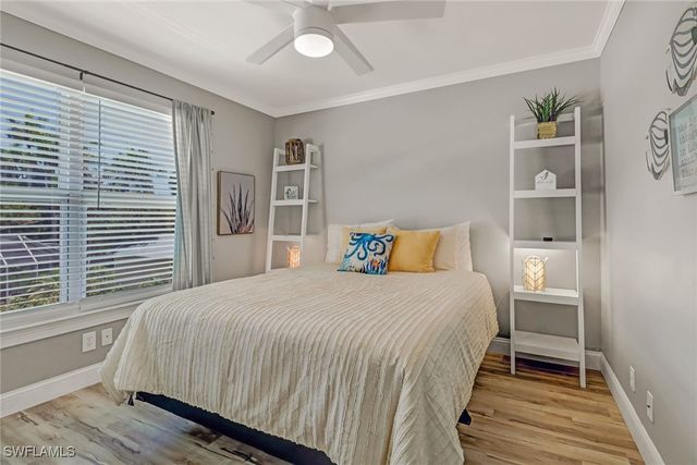 1081 Hollygate LN, Naples, FL 34103