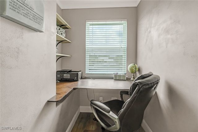 1081 Hollygate LN, Naples, FL 34103