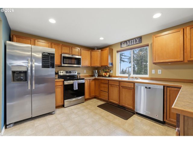 46725 Se GEORGE Rd, Estacada, OR 97023