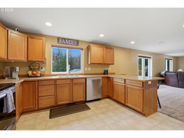 46725 Se GEORGE Rd, Estacada, OR 97023