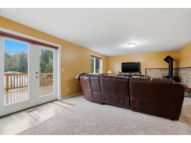 46725 Se GEORGE Rd, Estacada, OR 97023