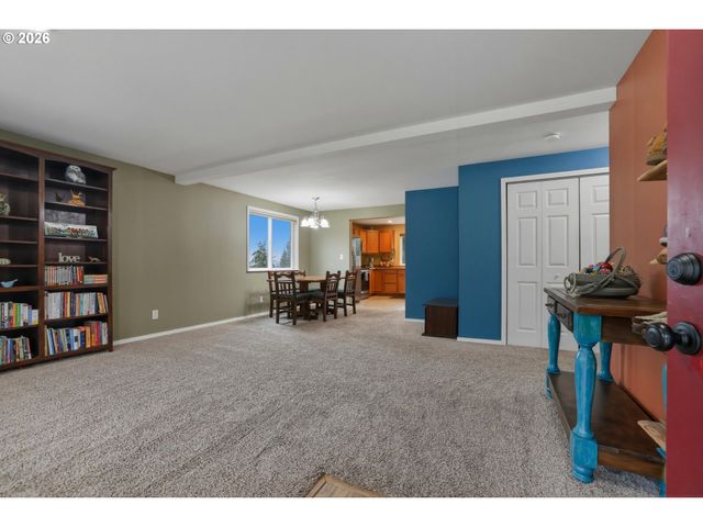 46725 Se GEORGE Rd, Estacada, OR 97023