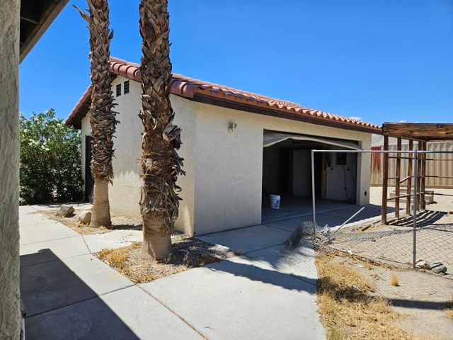65650 10th Street, Desert Hot Springs, CA 92240