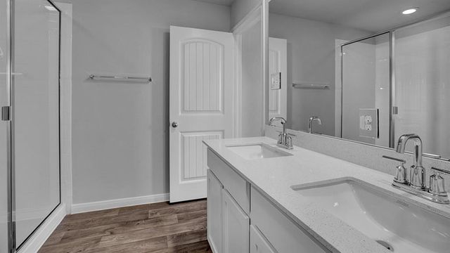 10509 Red Thistle Drive, Oklahoma City, OK 73114