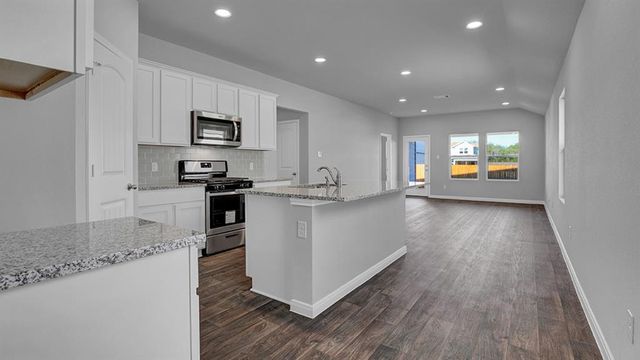 10509 Red Thistle Drive, Oklahoma City, OK 73114