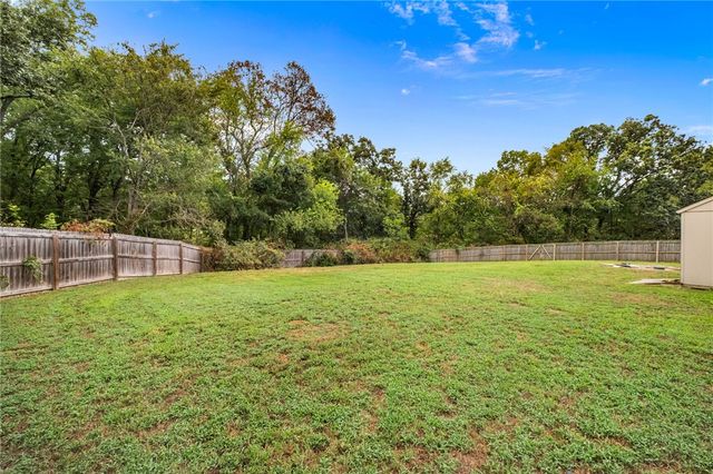 602 Ashley Circle, Cave Springs, AR 72718