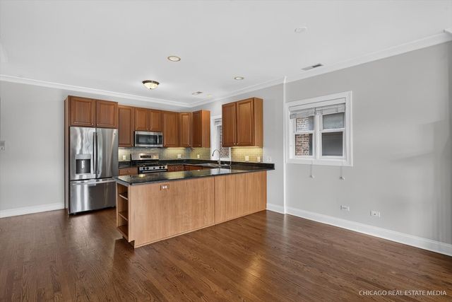 4711 N Malden Street 2S, Chicago, IL 60640