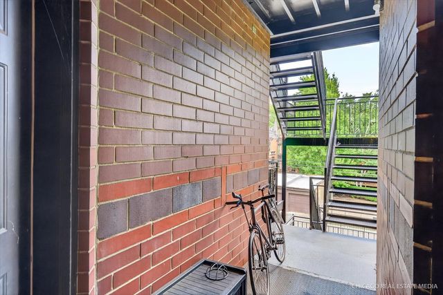 4711 N Malden Street 2S, Chicago, IL 60640