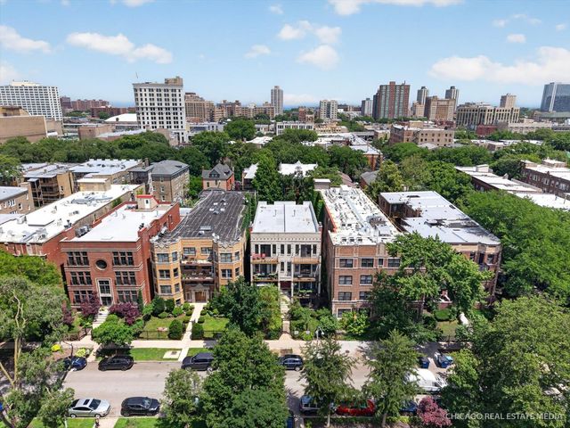 4711 N Malden Street 2S, Chicago, IL 60640